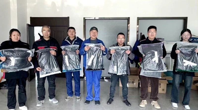 甘肃农垦药物碱厂工会开展“冬送温暖”活动